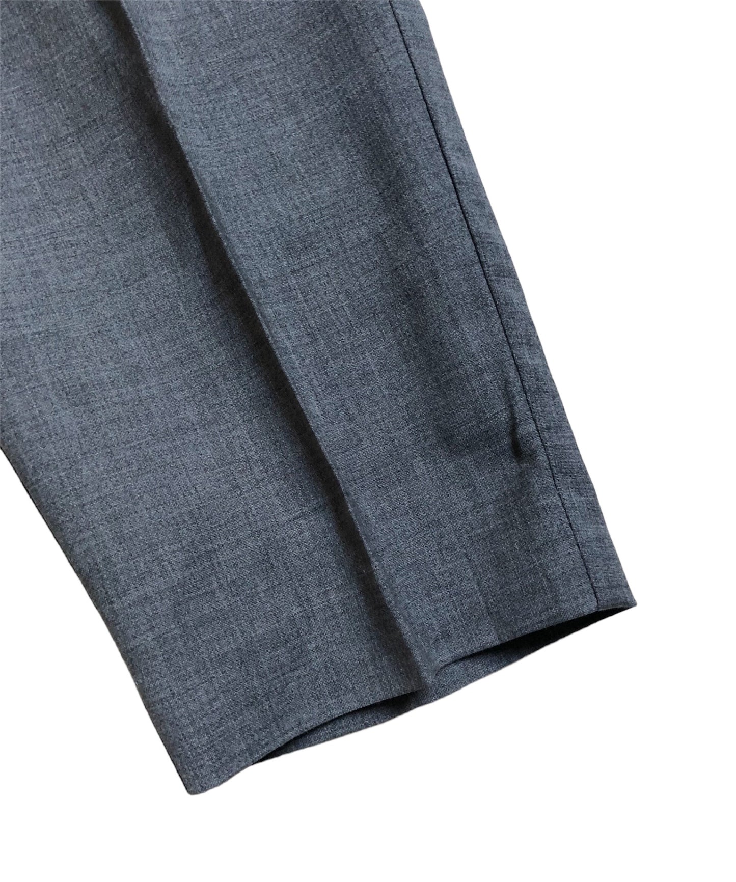 クロップド丈パンツ