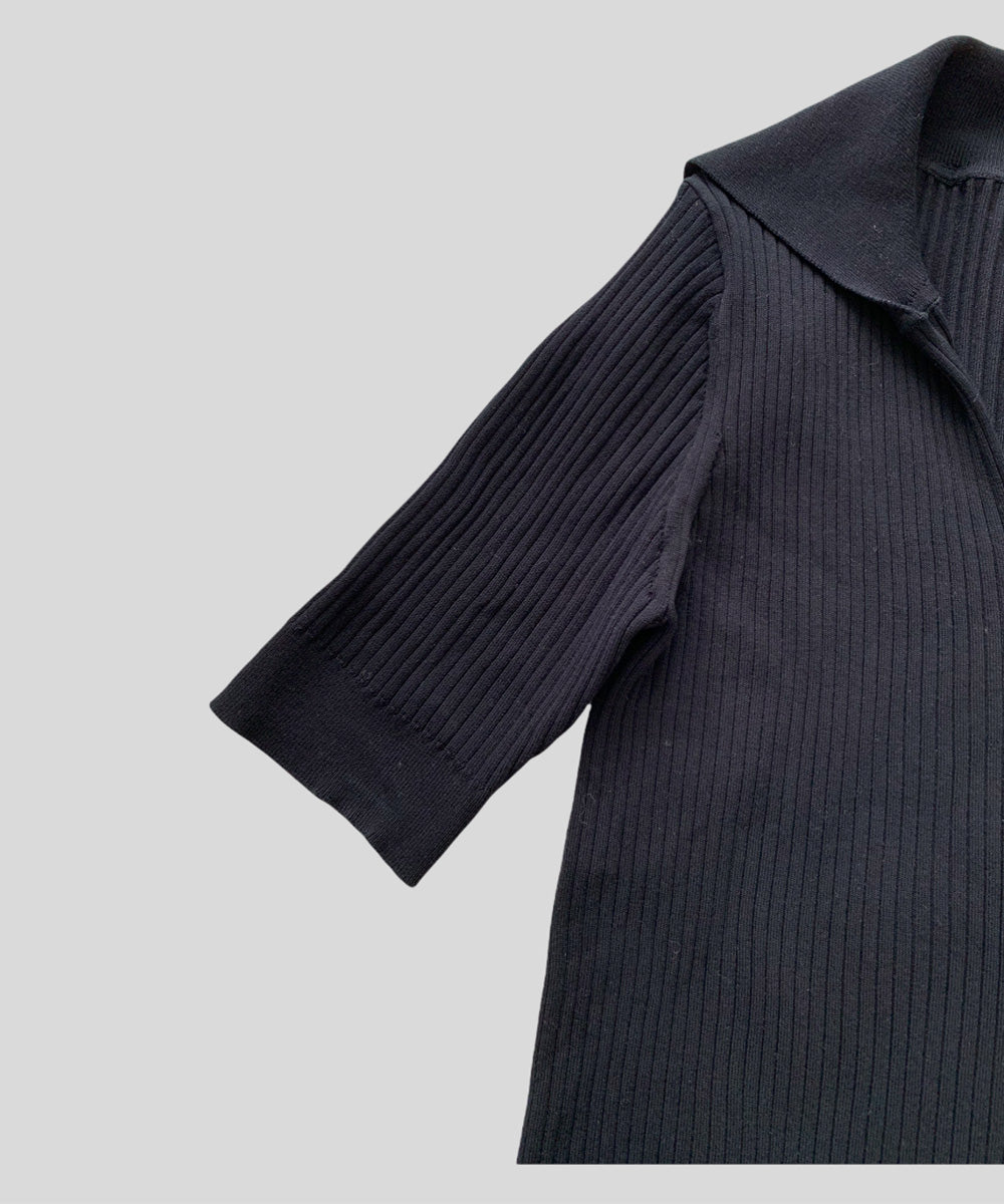 ワイドカラーリブプルオーバー