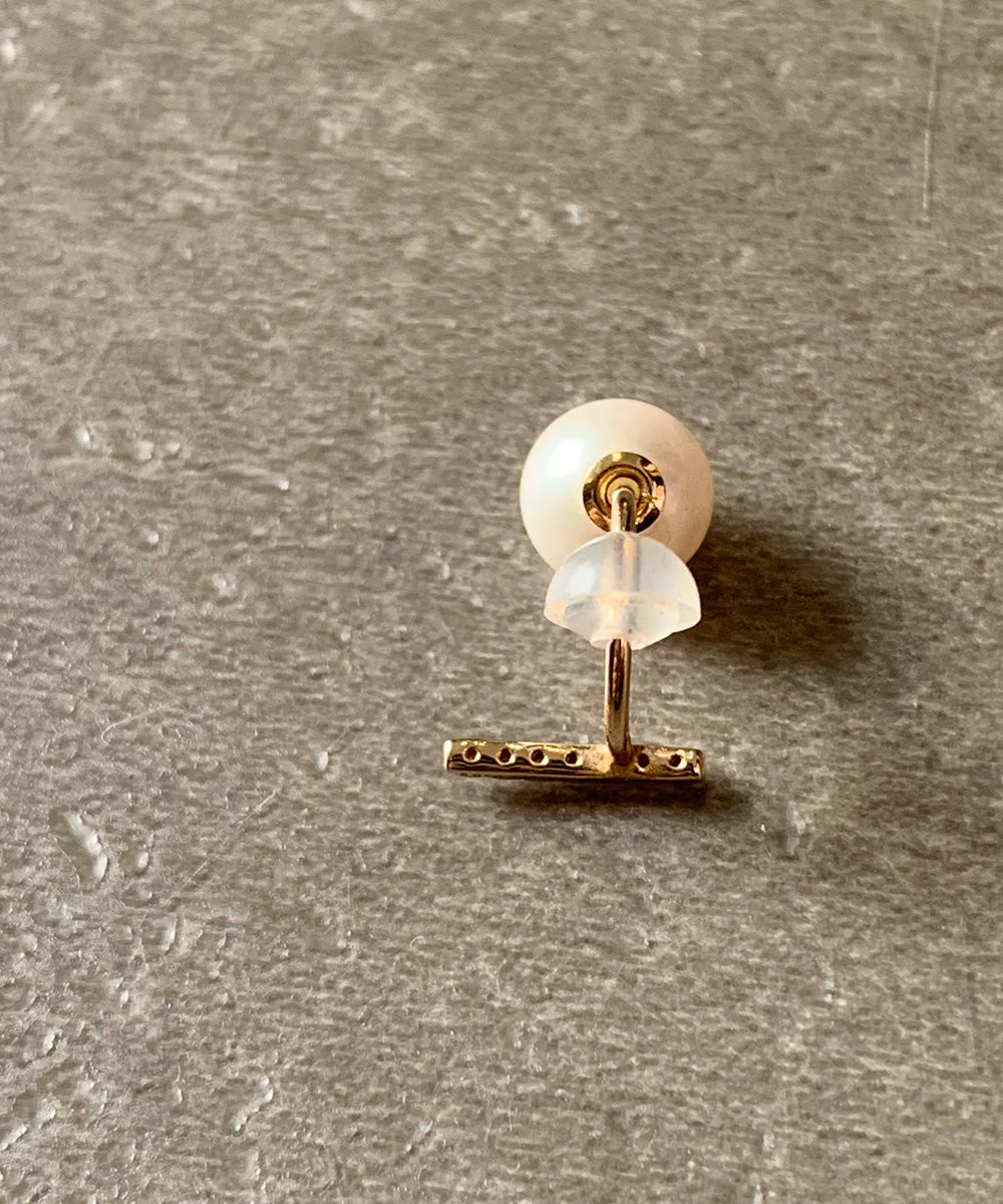 Diamond Short Bar with Pearl Backing