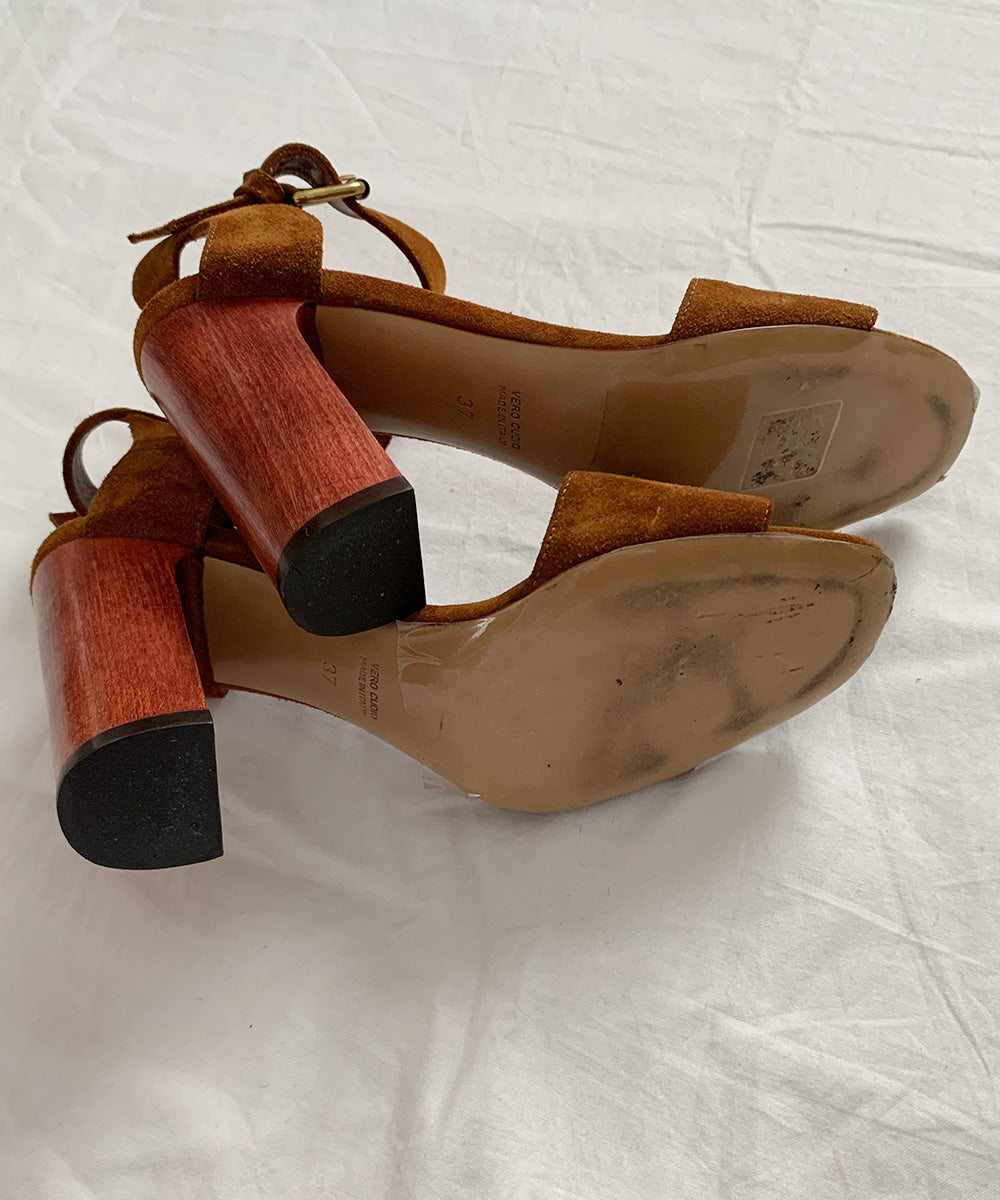 SUEDE HEEL SANDAL/Deuxieme Classe 37
