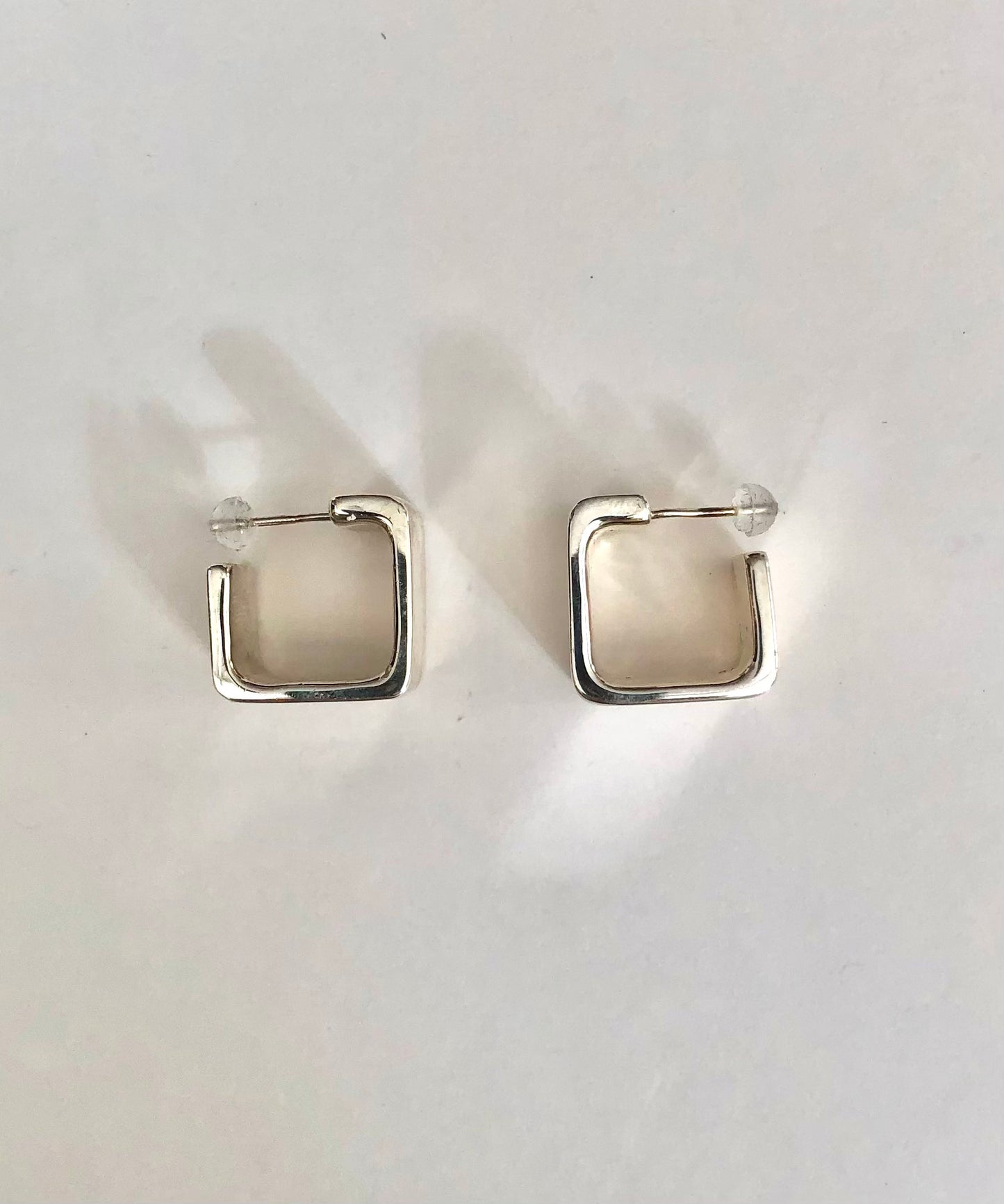 CUBE PIERCED EARRINGS - PURE SILVER 999