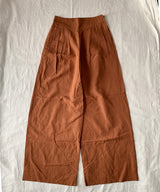 TUCK WIDE PANTS