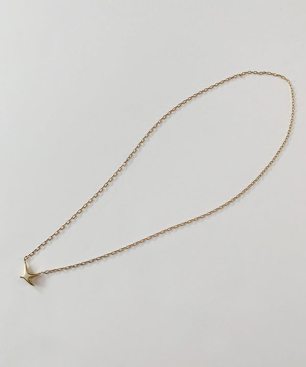 TINY PUFFY BIRD NECKLACE/GOLD