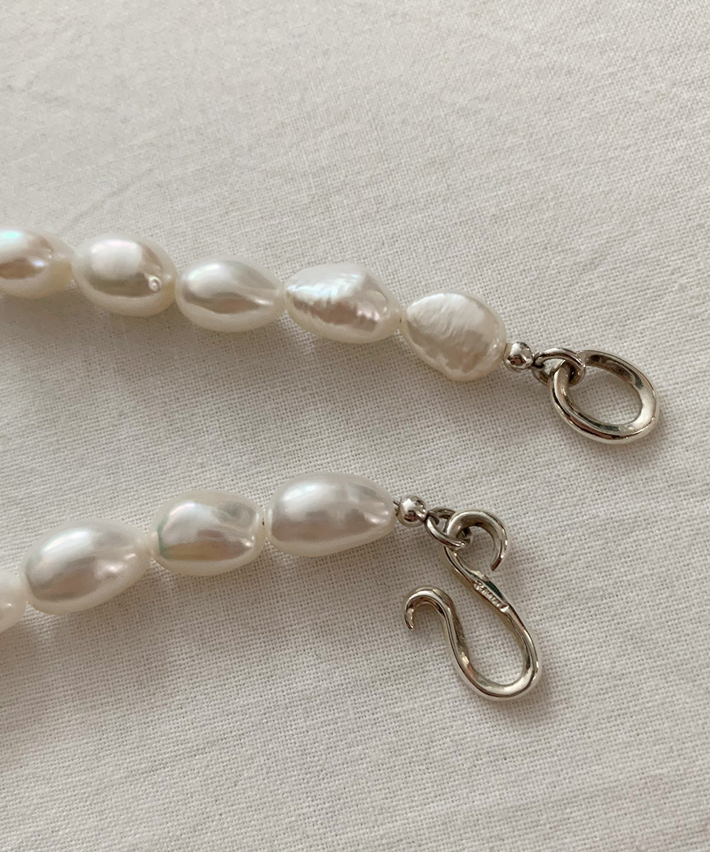 LONG PEARL NECKLACE