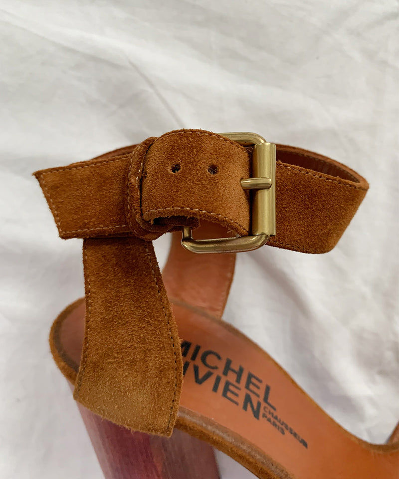 SUEDE HEEL SANDAL/Deuxieme Classe 37
