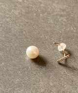 Diamond Short Bar with Pearl Backing